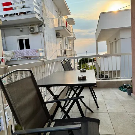 Infinity Stars Sea View *